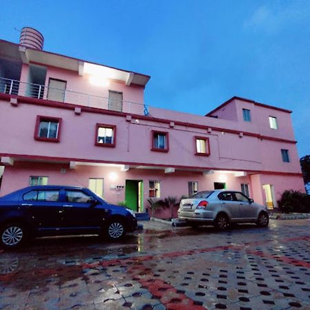 Aiims Nagar Rest House Bhubaneswar Hotel Kültér fotó
